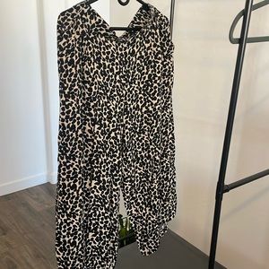 SOLD H&M wide leg pants